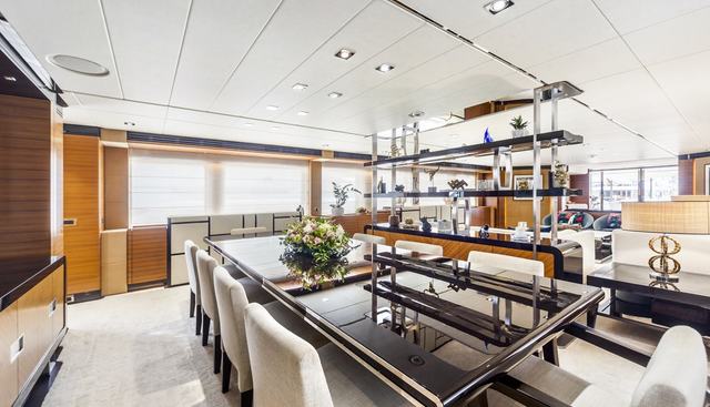 Daisy D yacht for sale 7