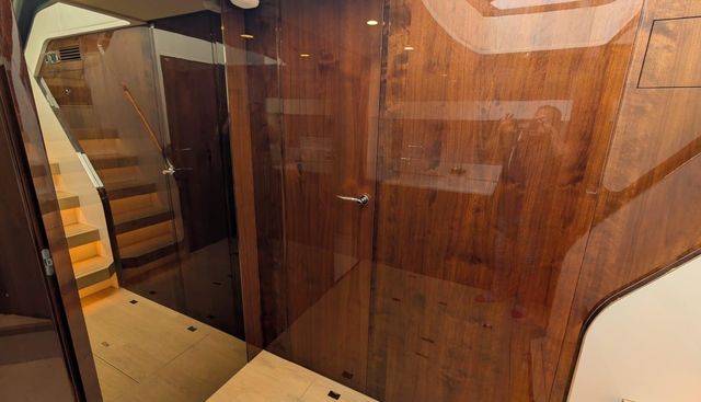 Tender Garage & Hi/Lo Swimplatform yacht for sale 72