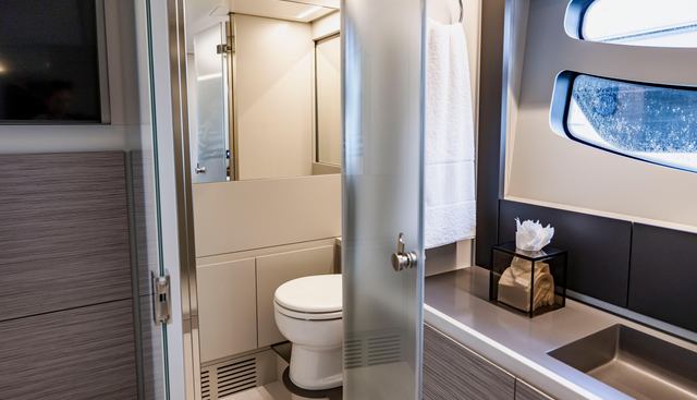 SEA SUITE I yacht for sale 58