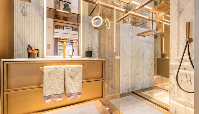 Raja² yacht for sale 17