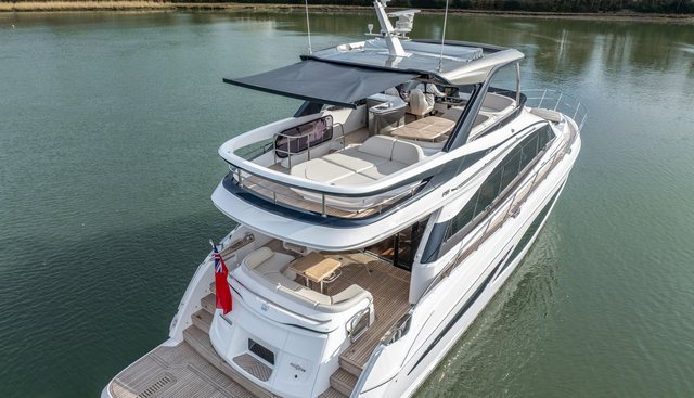 F65042 yacht for sale 8