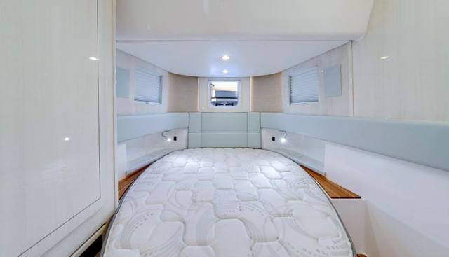 noname yacht for sale 33