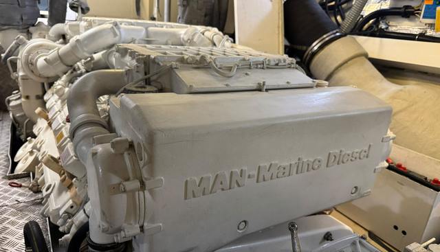 BLACK ZEN yacht for sale 38