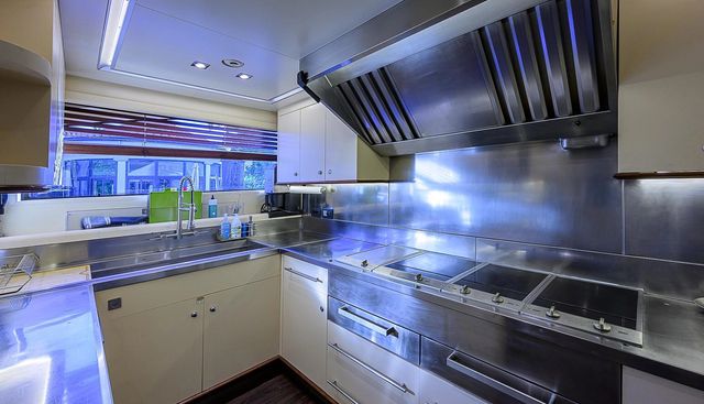 SEASCAPE V yacht for sale 24
