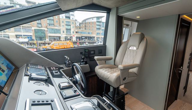 5322488 yacht for sale 37