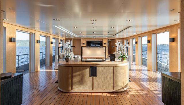 BELONGERS yacht for sale 12