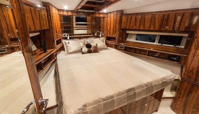 Galeon 550 yacht for sale 22