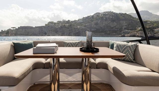 AZIMUT MAGELLANO 60 yacht for sale 9