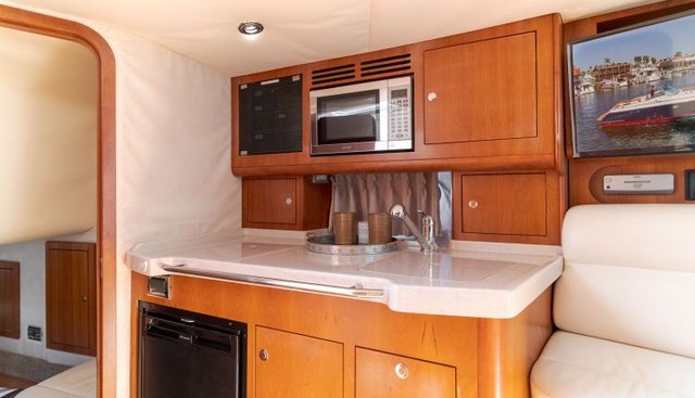 Dream Chaser yacht for sale 17