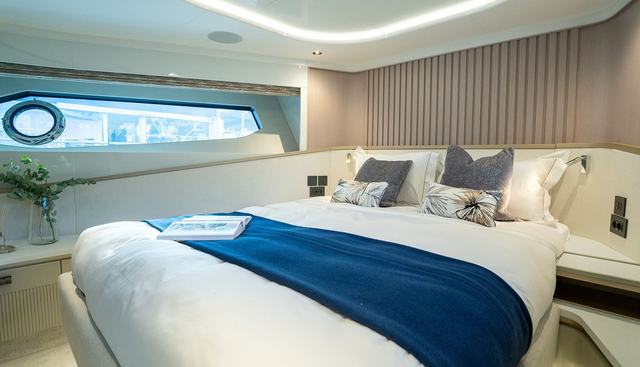 8022580 yacht for sale 39