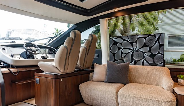 FAIRLINE PHANTOM yacht for sale 14