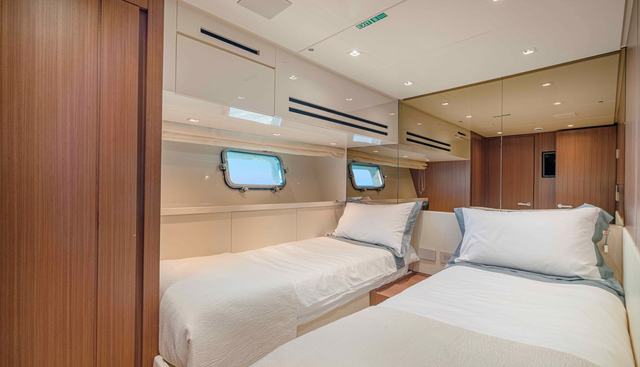 FIREFLY yacht for sale 63
