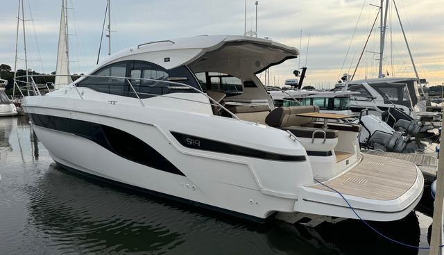Momentum yacht for sale 2