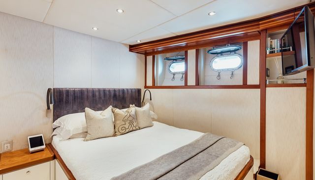 ZULU yacht for sale 23