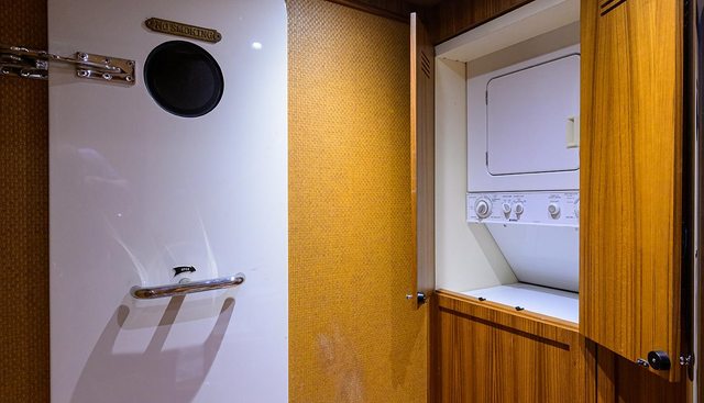 ST. TROPEZ yacht for sale 54