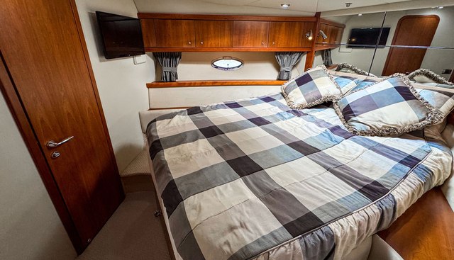 SWEET LIFE yacht for sale 25