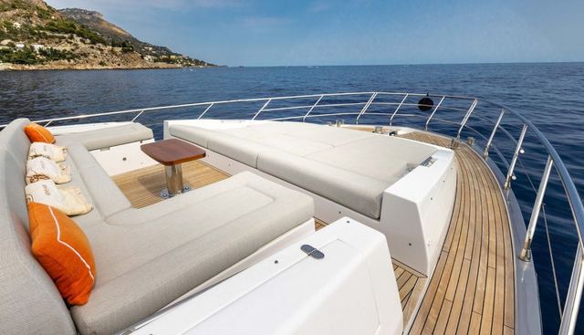 BELLA KATRIN - AZIMUT 72 yacht for sale 14