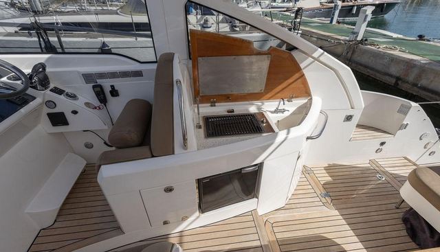 noname yacht for sale 10