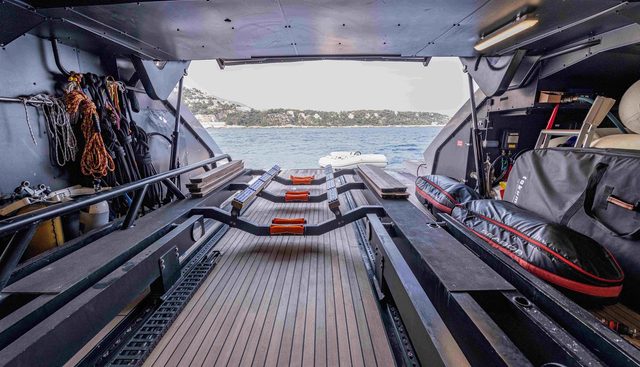 EQUITY yacht for sale 30