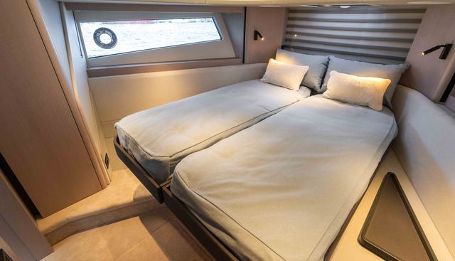 7572655 yacht for sale 34