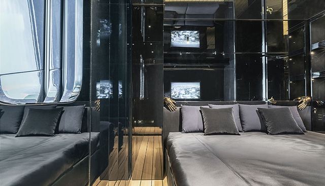 Regina D'italia yacht for sale 18