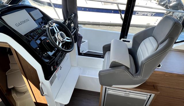 Relation Ship yacht for sale 19
