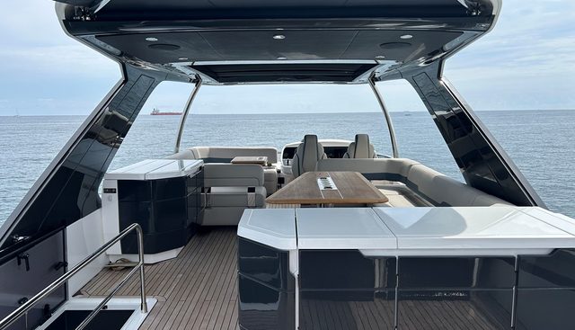 FAIRLINE SQUADRON yacht for sale 3