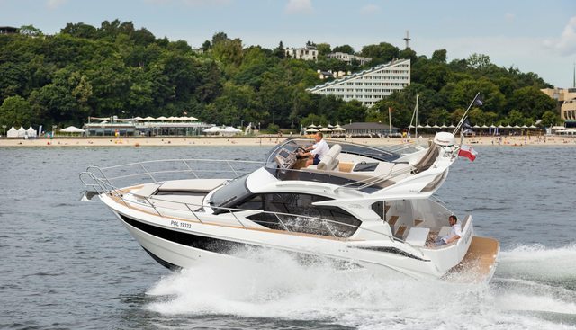 360FLY-052 yacht for sale 12