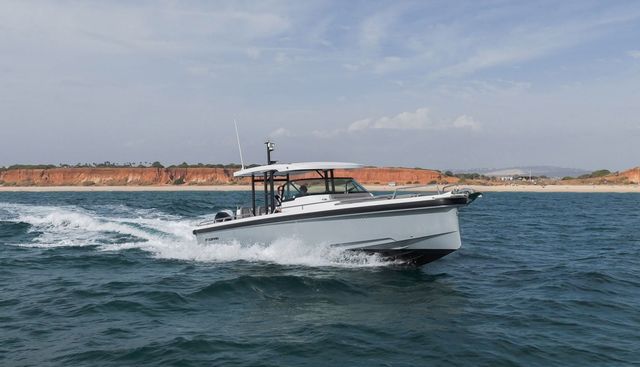 SEAS THE GREY yacht for sale 7