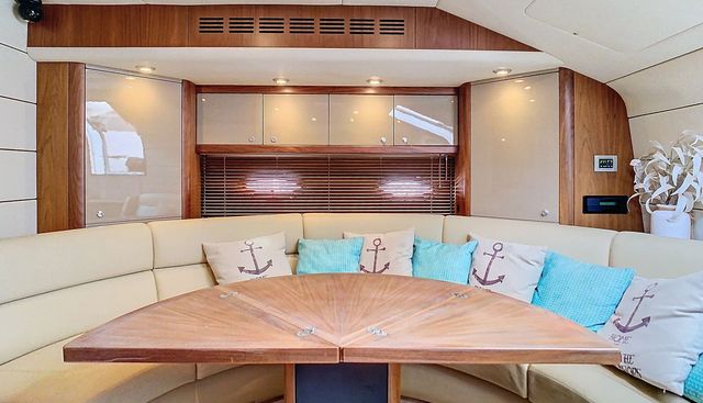 BIRDY 6 yacht for sale 25