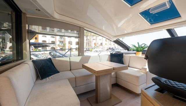 L'AROWANA yacht for sale 18