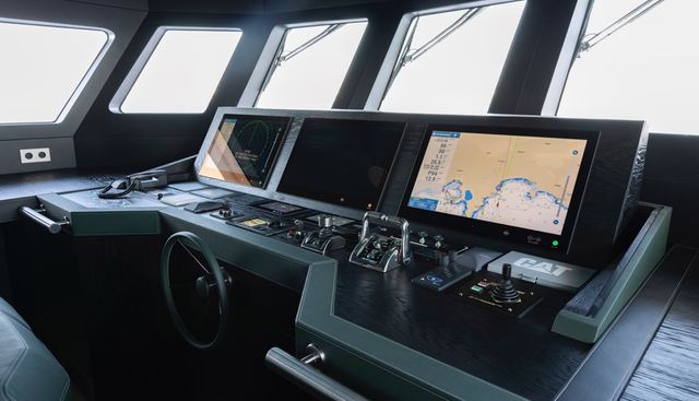 BEE EXPLORER YACHT yacht for sale 14