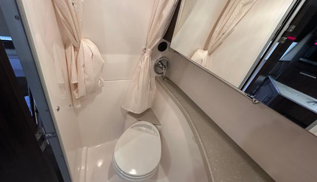 Sandman yacht for sale 34