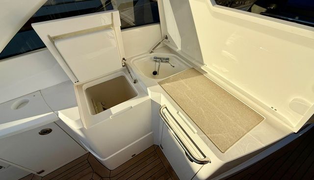 ANANDA yacht for sale 9