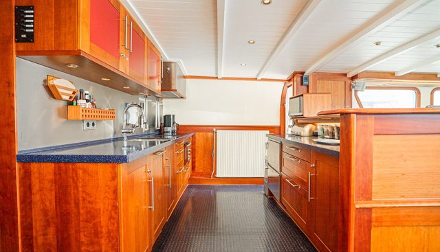 VARNEBANK yacht for sale 15