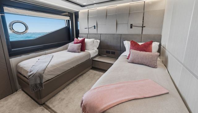 PURA VIDA yacht for sale 44