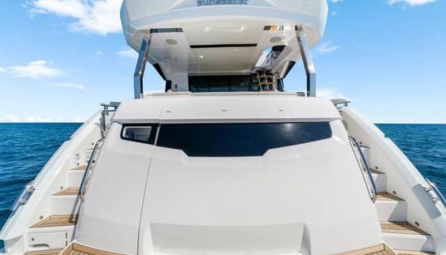 MANHATTAN 68 yacht for sale 8