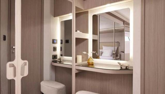 F5.7 yacht for sale 20