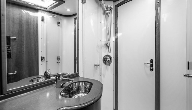 THREE ACES yacht for sale 22