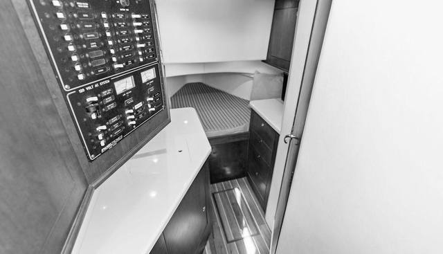 noname yacht for sale 24