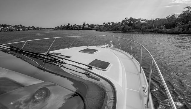 Escapade yacht for sale 30