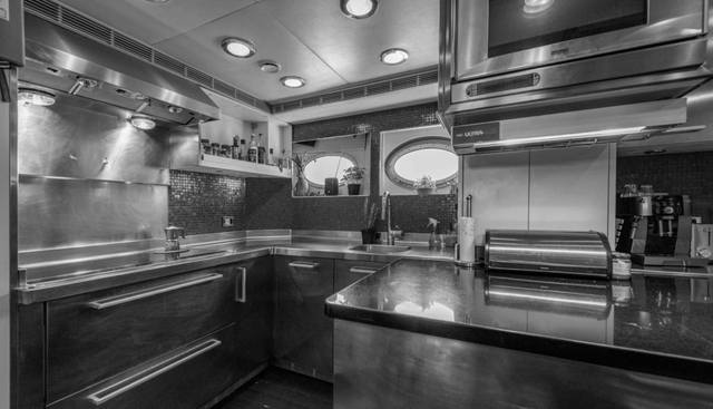 EQUITY yacht for sale 28