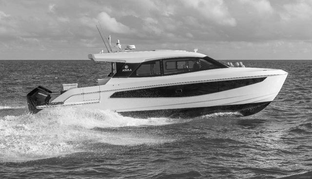 Aquila 42 Coupe yacht for sale 13