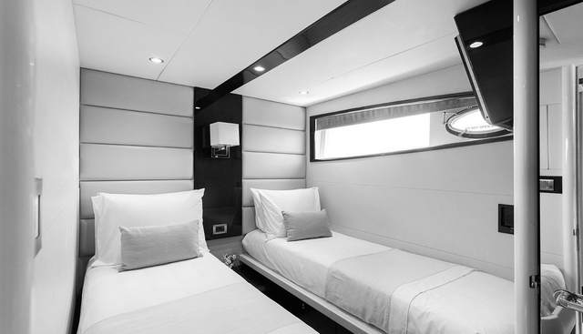 LIZZI yacht for sale 15