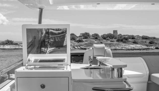 Pieces of Eight yacht for sale 38