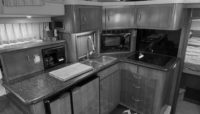 Makin Memories yacht for sale 5