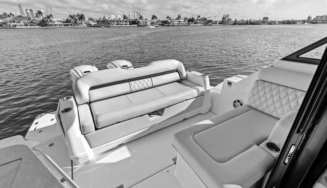 Treehouse yacht for sale 10