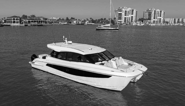 Aquila 42 Coupe yacht for sale 33