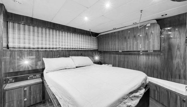 MESMERIZE yacht for sale 75