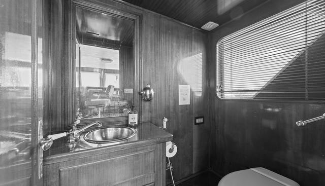 DAYLAMI yacht for sale 25